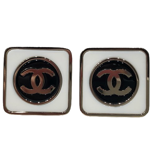 新品シャネルロゴピアス小CHANEL ボタンスクエアココマーク 新品シャネルロゴピアス小CHANEL ボタンスクエアココマーク