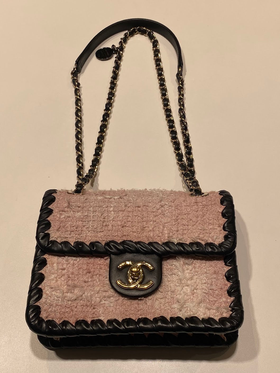 CHANEL ミニチェーンショルダーバッグ – co&co
