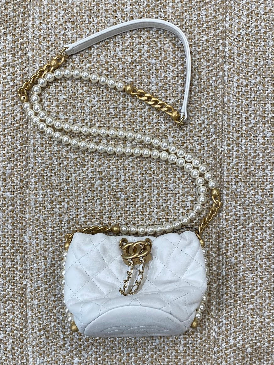 【特大パールに大注目★】CHANEL 2WAY クラッチ ショルダー ☆涼しげなメッシュ ポーチ付♪☆ CHANEL ショルダーバッグ