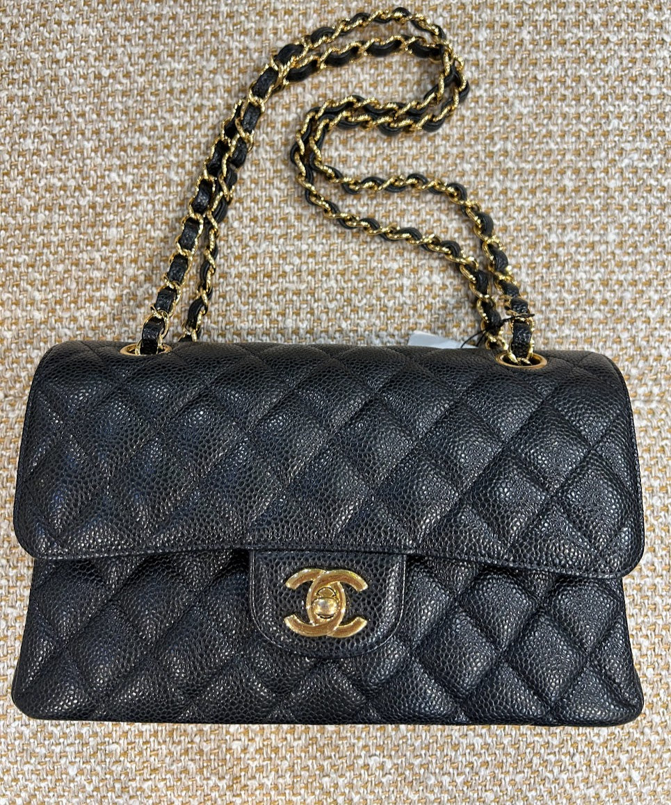 ころんと可愛い王道マトラッセ★【CHANEL】ショルダーバッグ 25P】ころんと可愛い♡ ボストンバック収納力あり (CHANEL