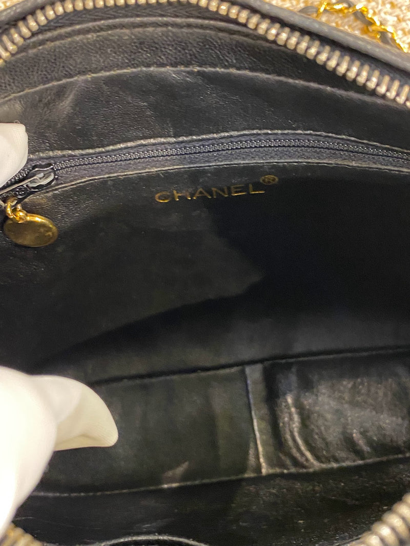 CHANEL キャビアスキン ショルダーバッグ