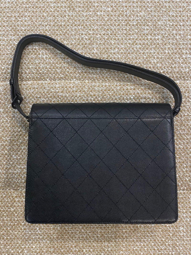 CHANEL マトラッセ キャビアスキン ビコローレ バック