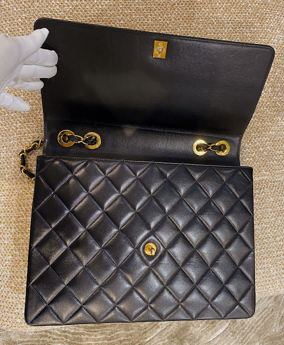 CHANEL マトラッセ チェーンショルダーバッグ
