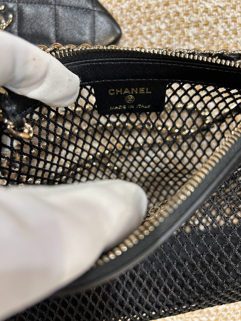 CHANEL メッシュ素材ラムスキンバック