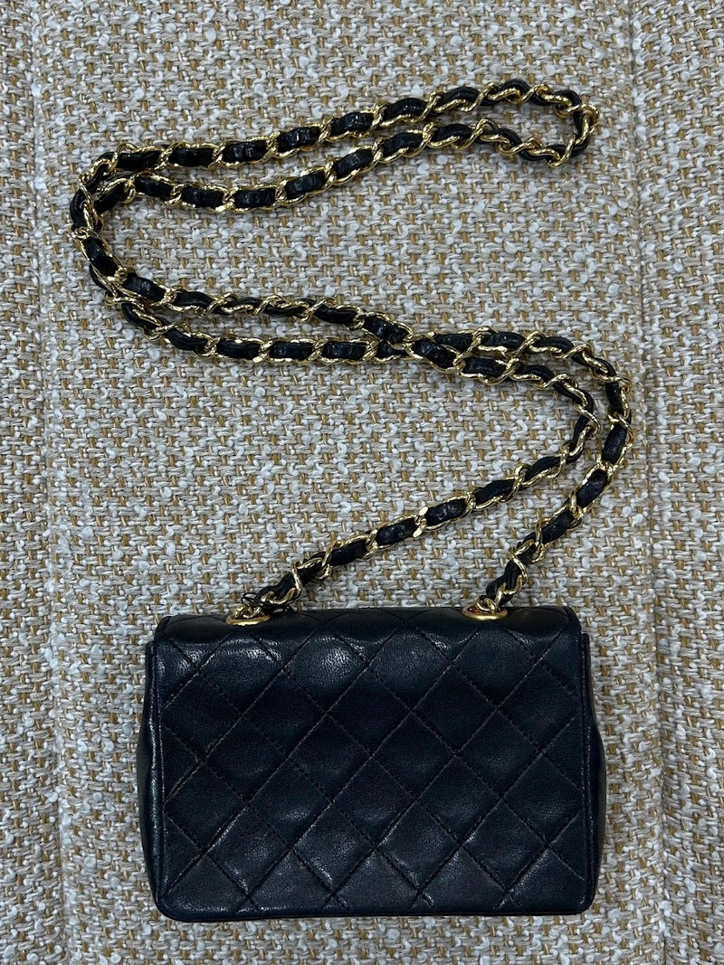 CHANEL ミニマトラッセ チェーンクラッチバッグ