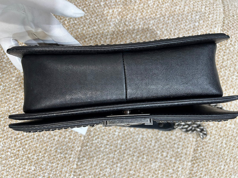 CHANEL ボーイシャネル チェーンショルダーバッグ