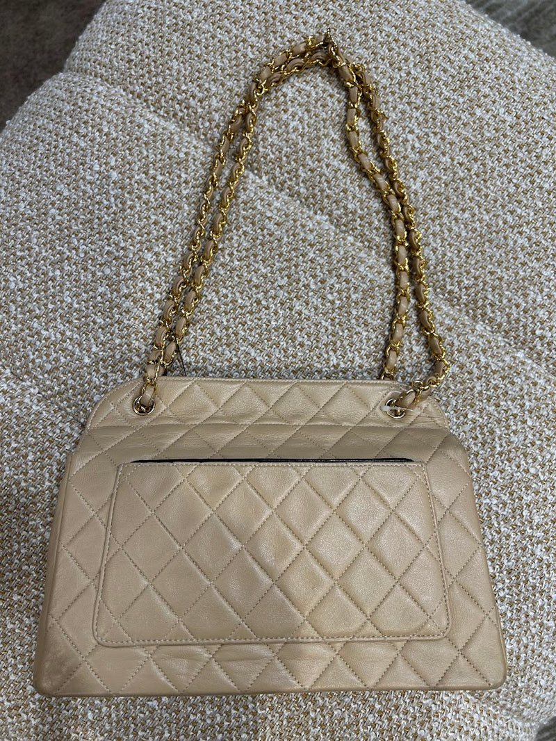 CHANEL ショルダーバッグ ラムスキンベージュ
