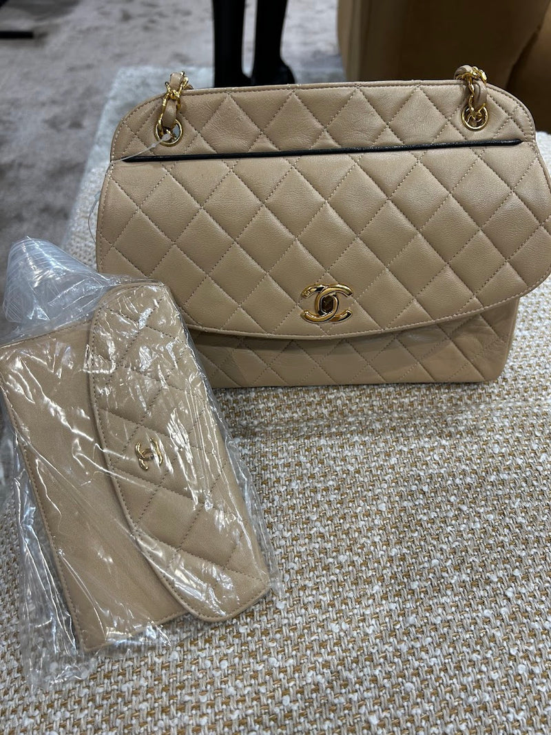CHANEL ショルダーバッグ ラムスキンベージュ