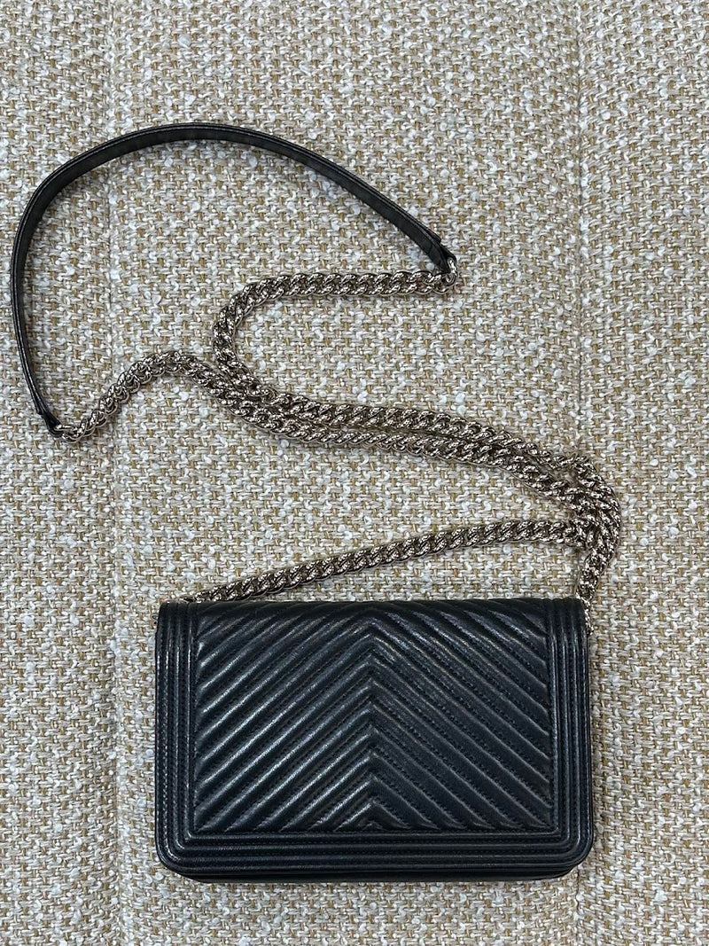 CHANEL ボーイズシャネル チェーンウォレット