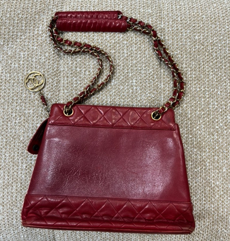 CHANEL ショルダーバック レザー レッド