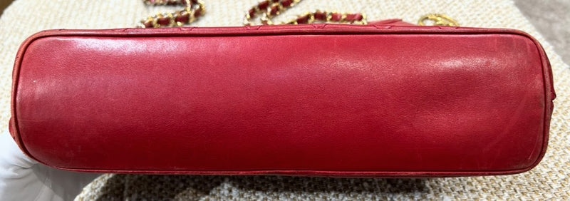 CHANEL ショルダーバック レザー レッド