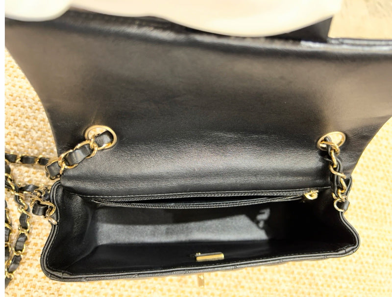 CHANEL ミニマトラッセ