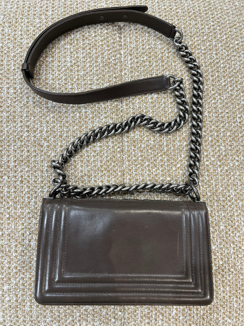 CHANEL ボーイチェーンショルダーバッグ