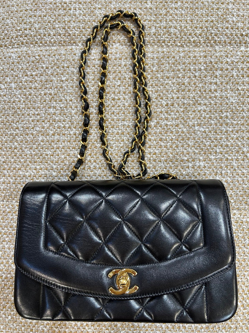 CHANEL マトラッセショルダーバッグ