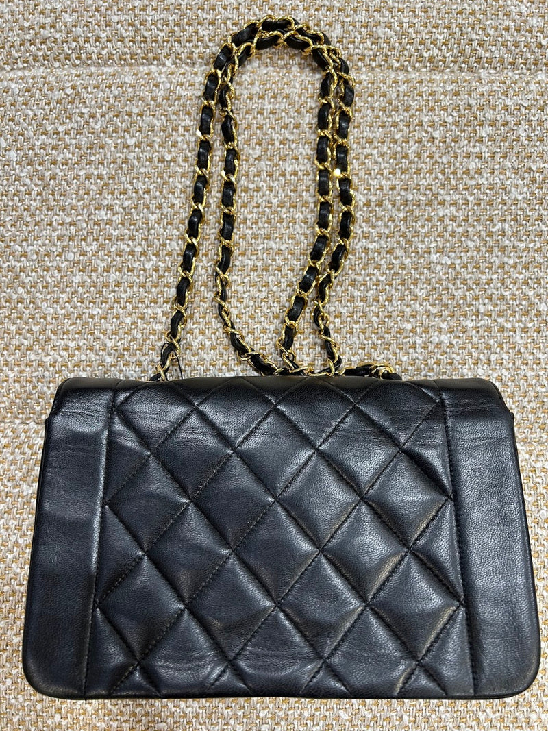 CHANEL マトラッセショルダーバッグ