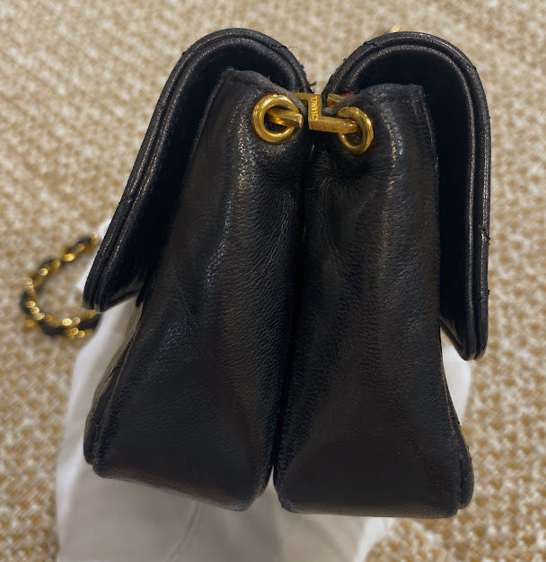 CHANEL マトラッセチェーンショルダーバッグ ツイン