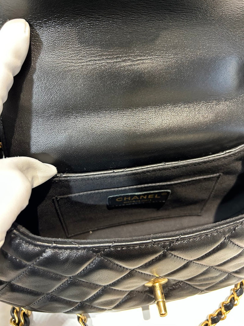CHANEL ショルダーバック