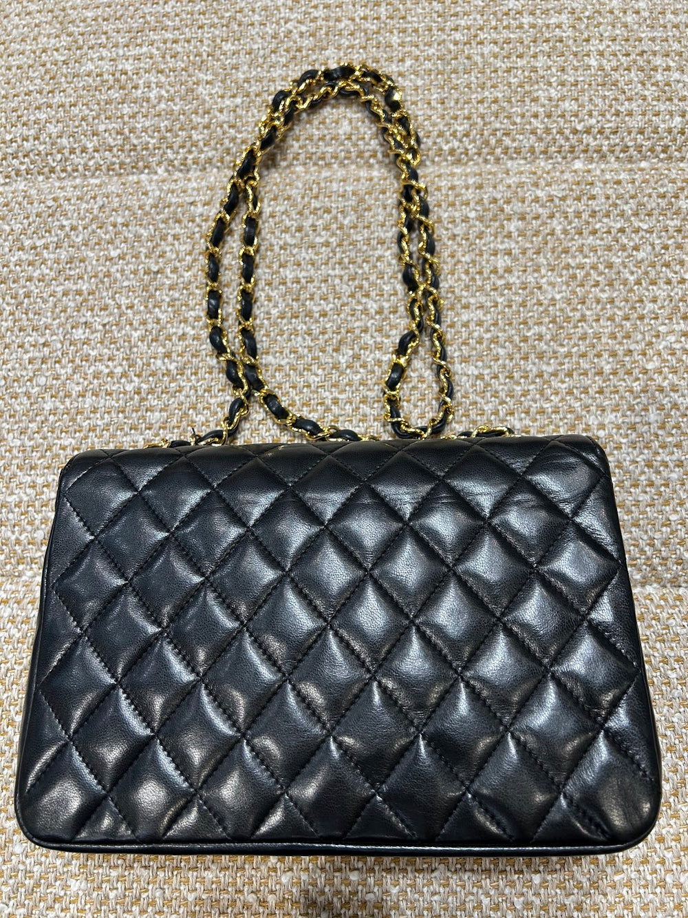 CHANEL ブラックファー マフラー CCロゴ CHANEL ブラックファー マフラー CCロゴ