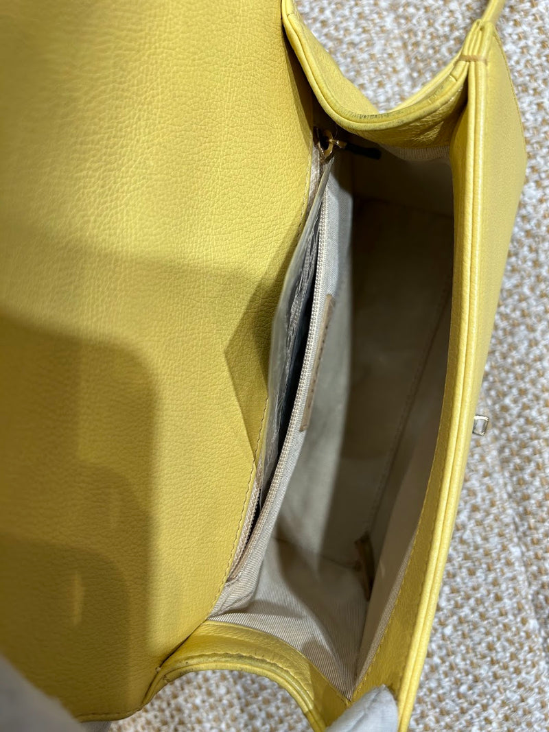 CHANELマトラッセチェーンショルダーバッグ