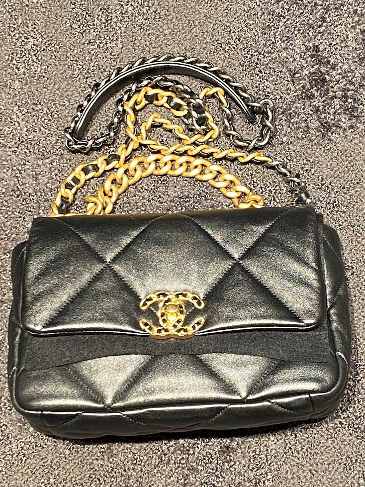 CHANEL チェーンショルダーバッグ
