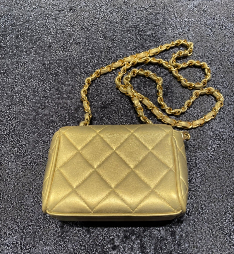 CHANEL ミニマトラッセ