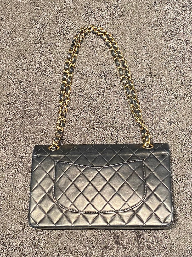 CHANEL マトラッセショルダーバッグ