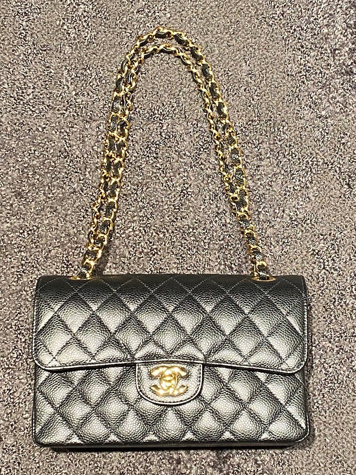 CHANEL マトラッセショルダーバッグ