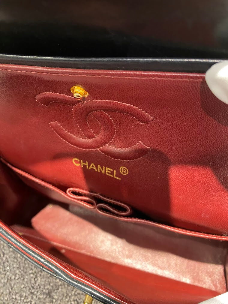 CHANEL マトラッセWフラップラムスキン　チェーンショルダーバッグ