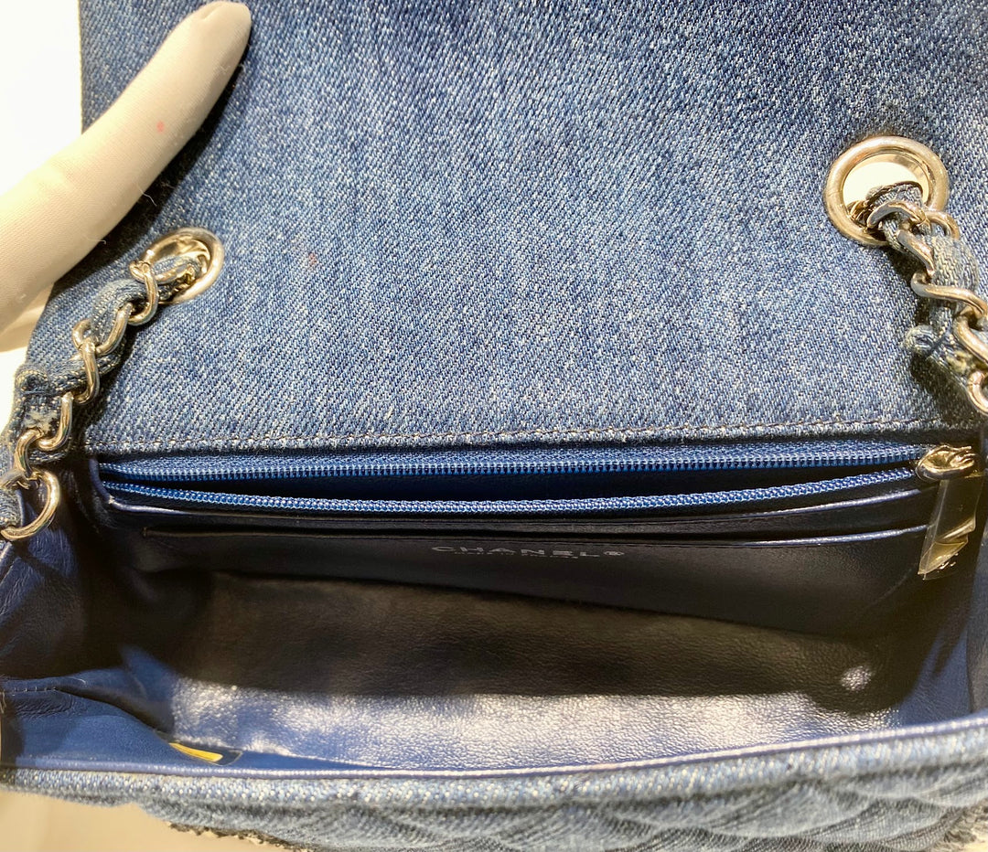 CHANEL チェーンショルダーバッグ デニム – co&co CHANEL チェーンショルダーバッグ デニム – co&co