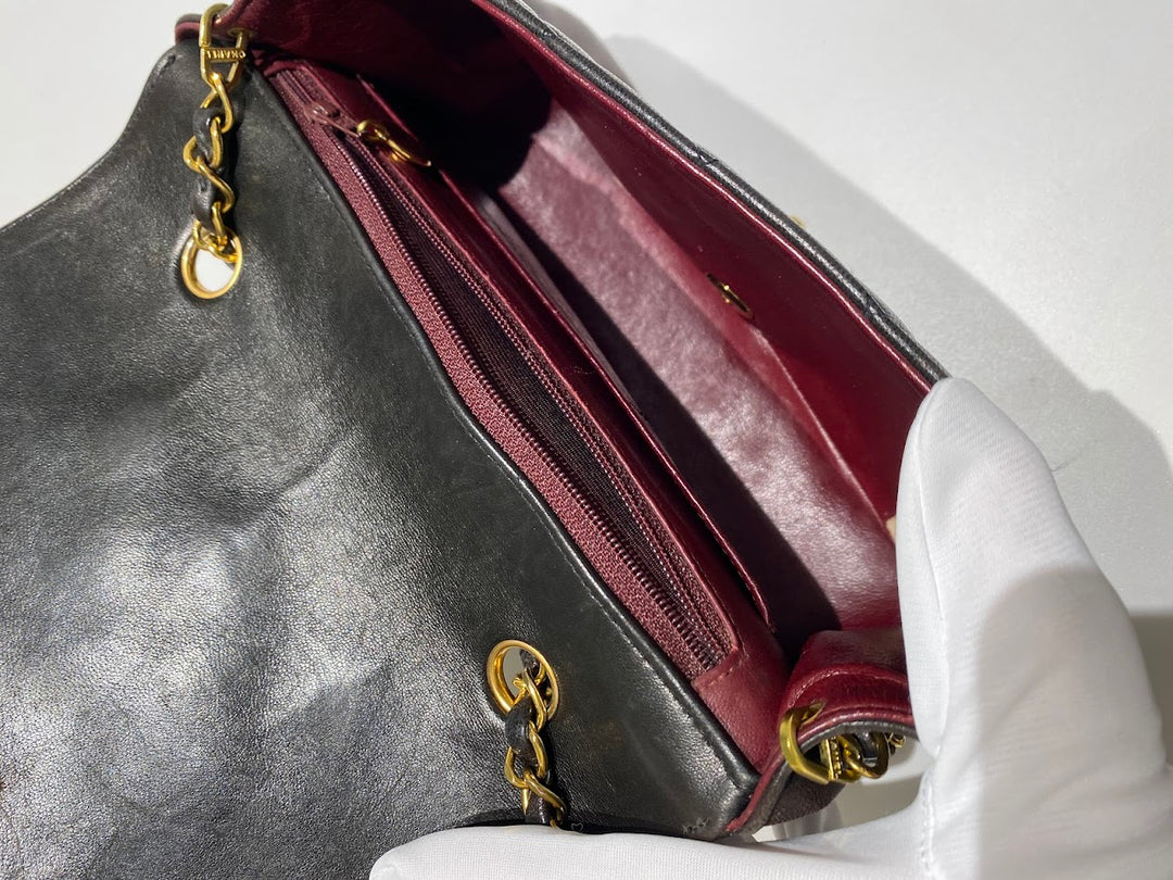 CHANEL チェーンショルダーバッグ ラムスキン – co&co