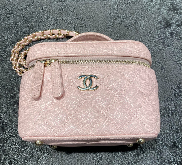 【大人気 カラバリ豊富♡】CHANEL マトラッセ バニティー 楽天市場】シャネル マトラッセ バニティの通販