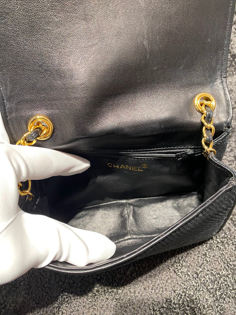 CHANEL チェーンショルダー ココマークレディース