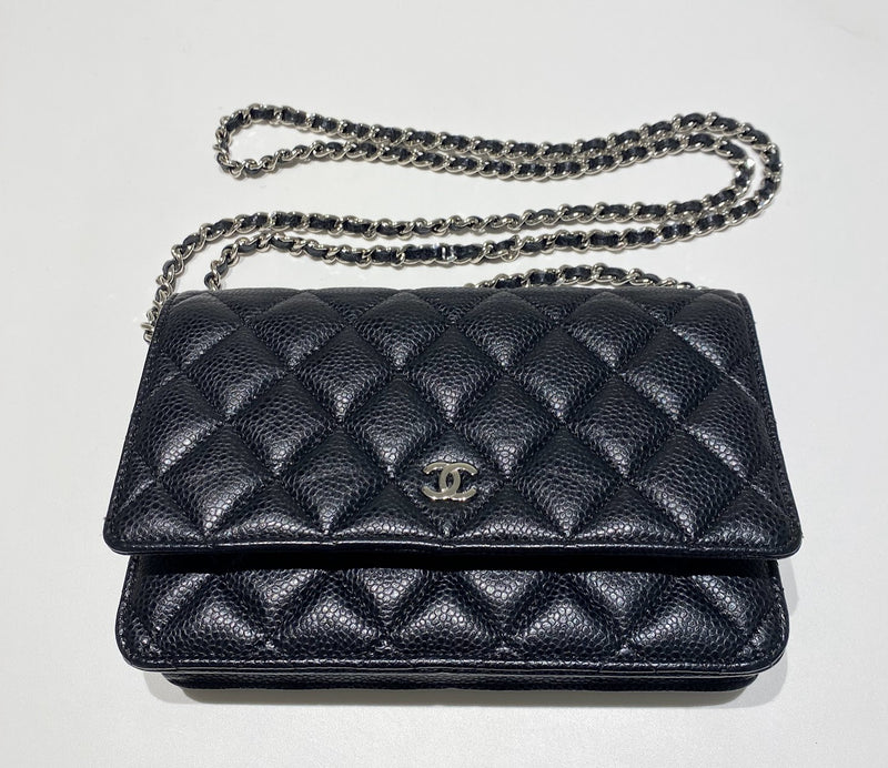 CHANEL チェーンウォレット キャビアスキン