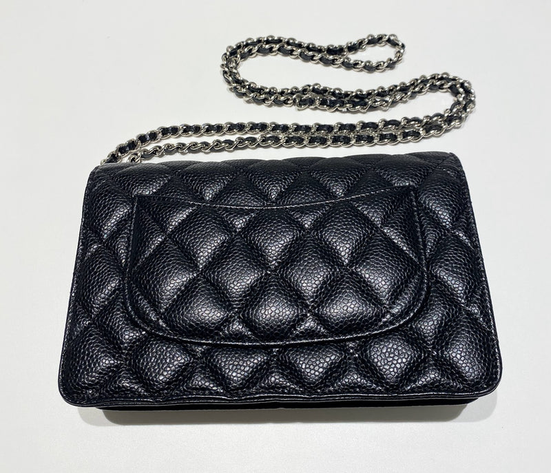 CHANEL チェーンウォレット キャビアスキン