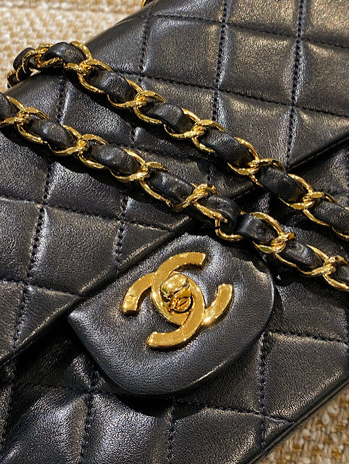 CHANEL マトラッセ ショルダーバッグ