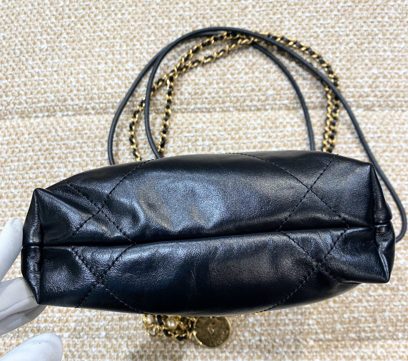 CHANEL22 ミニレザー チェーンショルダーバッグ