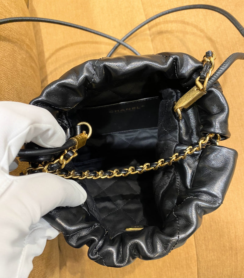 CHANEL22 ミニレザー チェーンショルダーバッグ