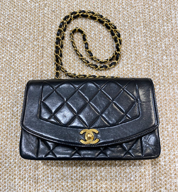 CHANEL ダイアナ チェーンショルダーバッグ