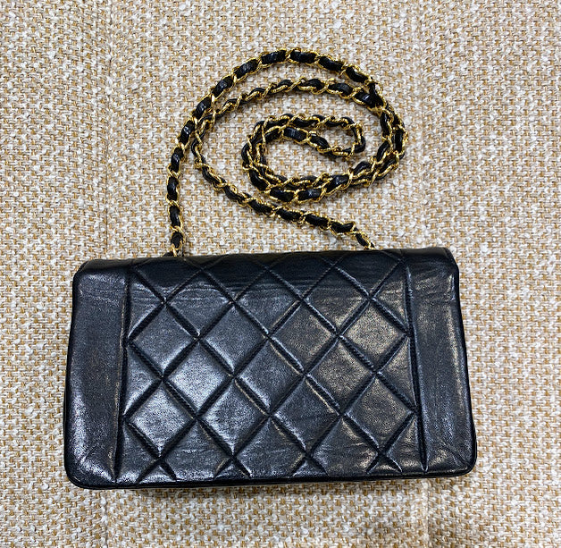 CHANEL ダイアナ チェーンショルダーバッグ