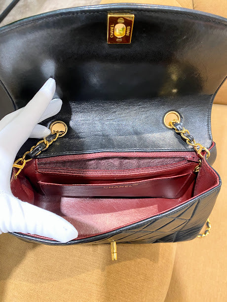 CHANEL ダイアナ チェーンショルダーバッグ