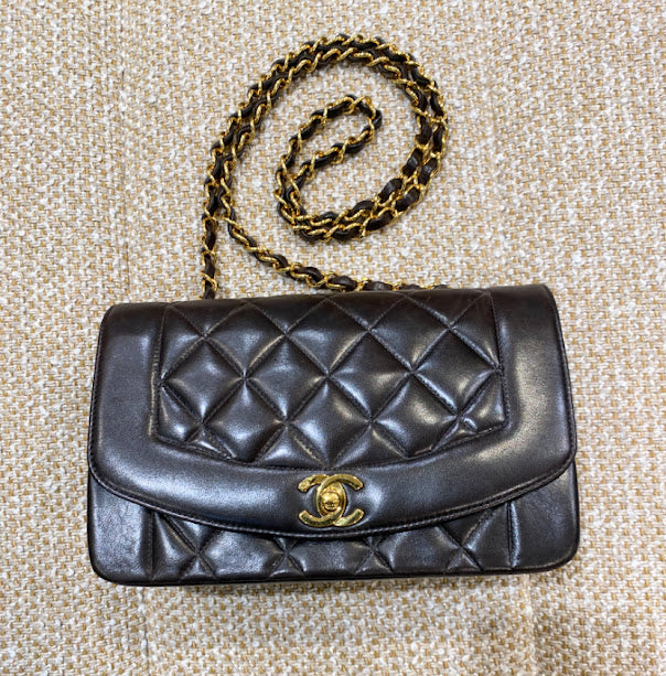 CHANEL ダイアナ チェーンショルダーバッグ ブラウン