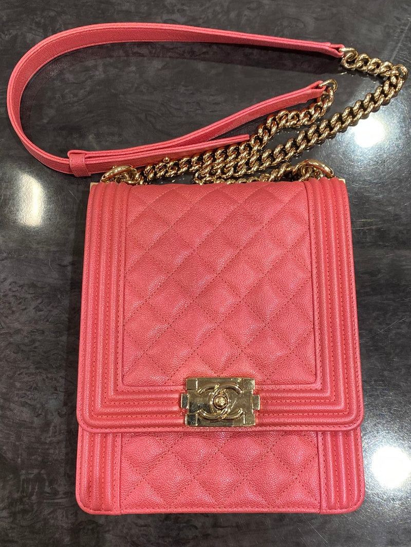 CHANEL ボーイズシャネル キャビア フラップショルダーバッグ