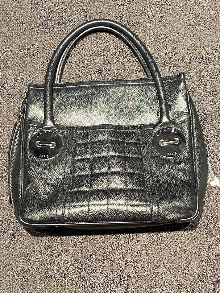 CHANELチョコバー シルバー金具 ハンドバッグキャビアスキン – co&co