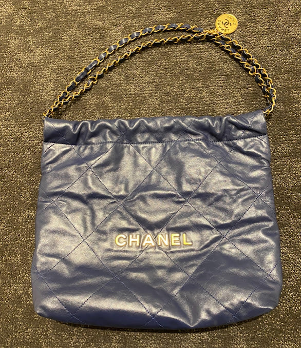 CHANEL22 マトラッセ スモールショルダーバッグ