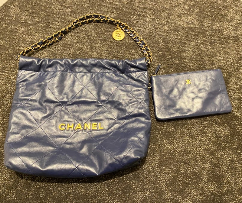 CHANEL22 マトラッセ スモールショルダーバッグ