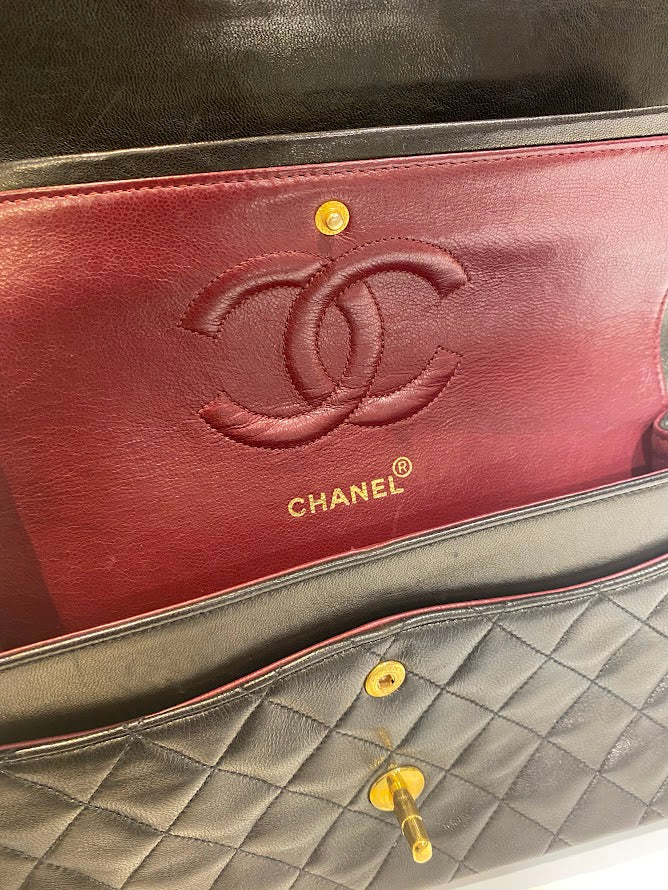 CHANEL　マトラッセWフラップWチェーンショルダーバッグラムスキン