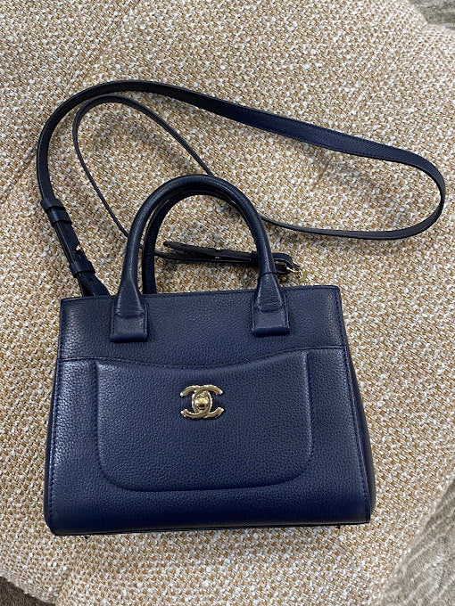 CHANEL ハンドショルダーバッグ