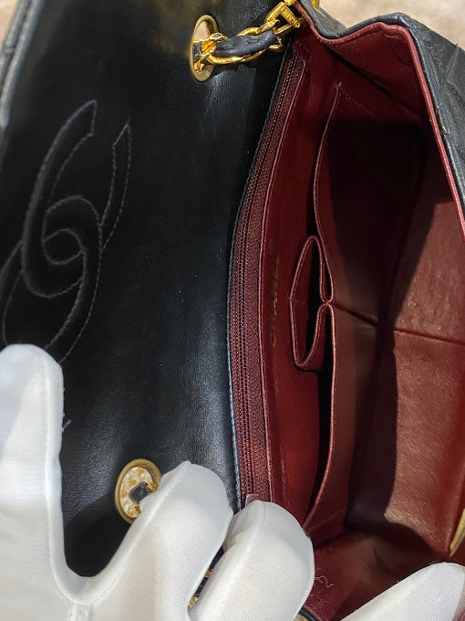 CHANEL マトラッセ チェーンショルダーバッグ