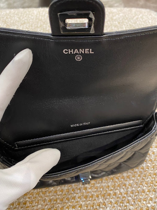 CHANEL オウレンティチェーンバッグ キルティングポシェット