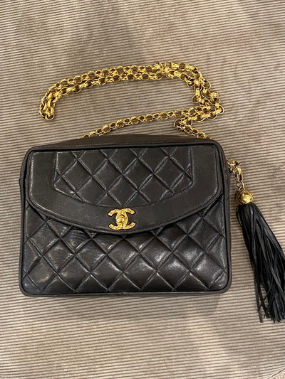 開店祝い CHANEL キャビアスキン チェーンショルダーポーチ – co&co バッグ